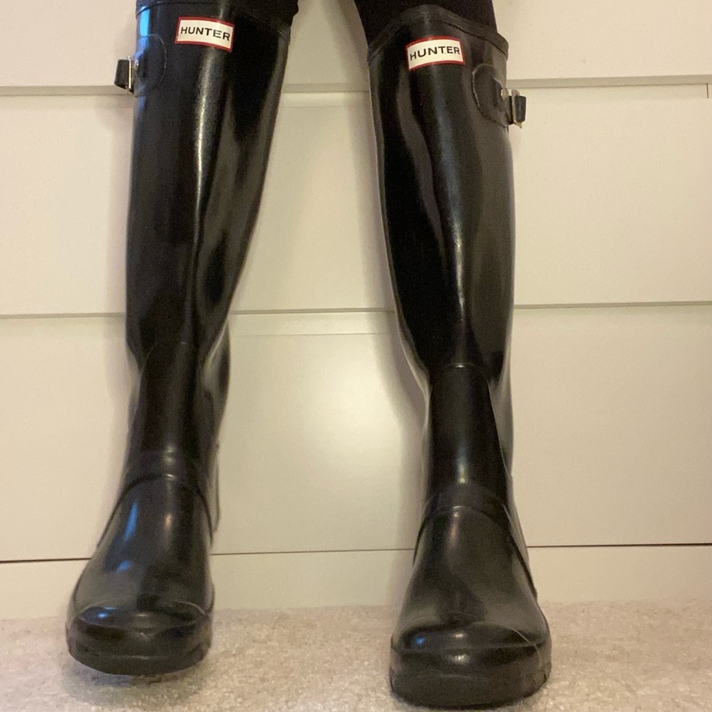 Hunter Tall Gloss Rain Boots